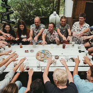 Surf Camp San Sebastian Partyhostel Bed & Breakfast